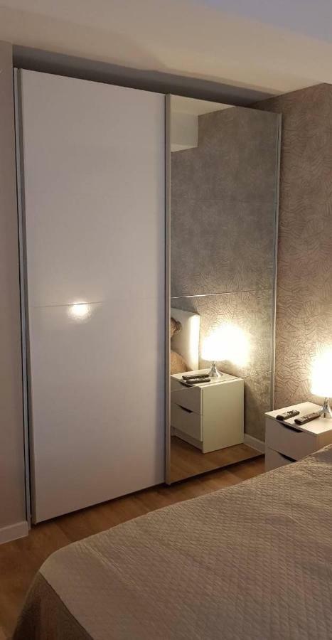 Luxury Apartments In Top City Center Varna 2 Екстериор снимка